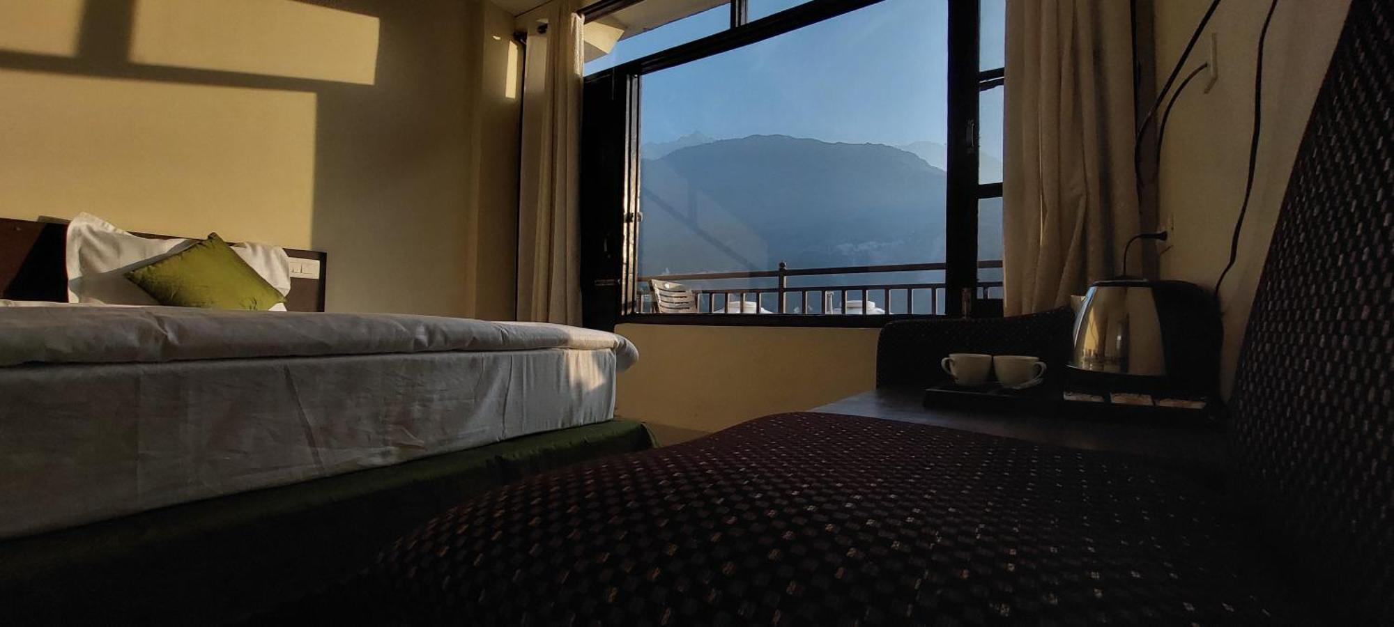 Mountain Heaven Mcleodganj Hotel Дхарамсала Екстериор снимка