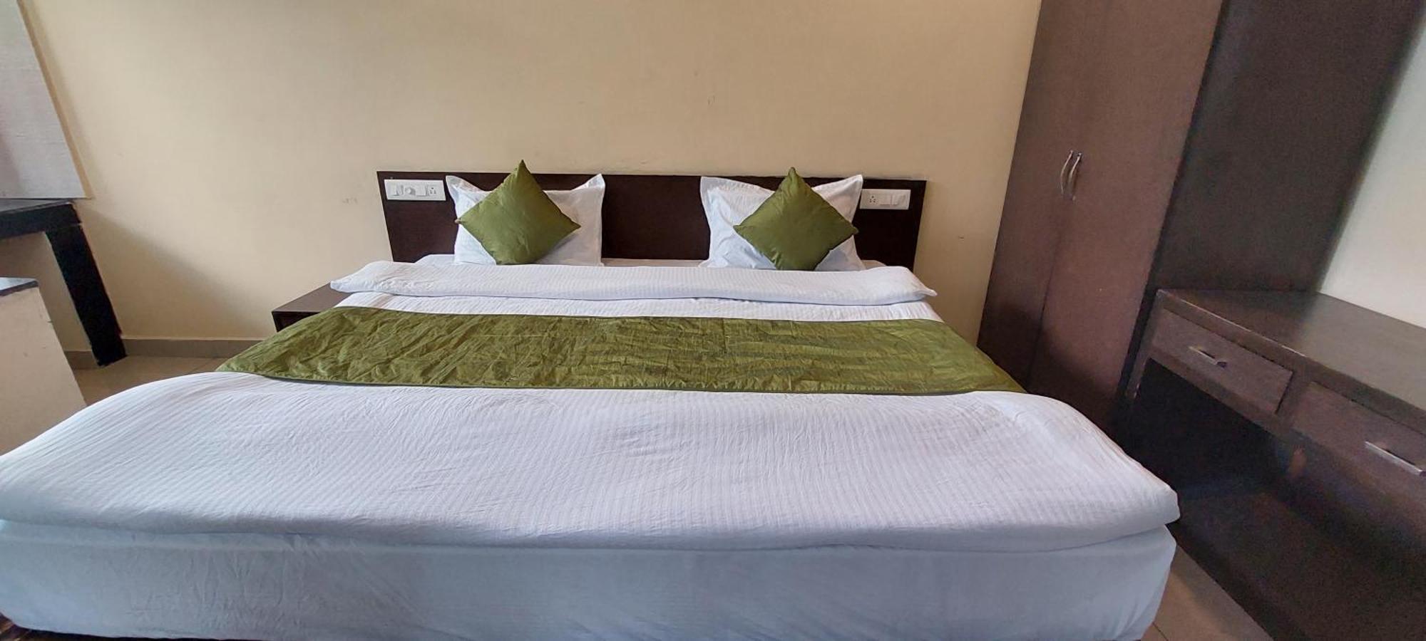 Mountain Heaven Mcleodganj Hotel Дхарамсала Екстериор снимка